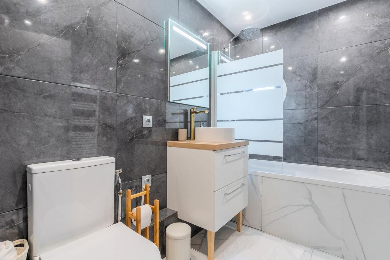 Lille Hypercentre Equipped Studio For 2 People! Ngoại thất bức ảnh